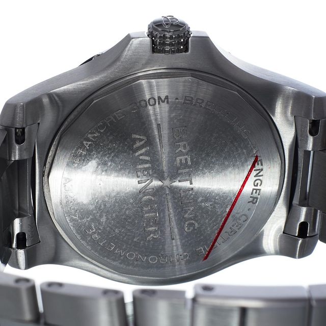 Breitling Avenger Automatic 45 A32395 Image 4